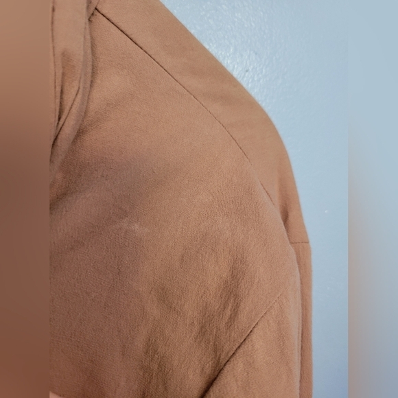 Future Collective Women's Long Sleeve Mock Neck Cross-Front Top Size XL Tan NWT - Picture 7 of 15